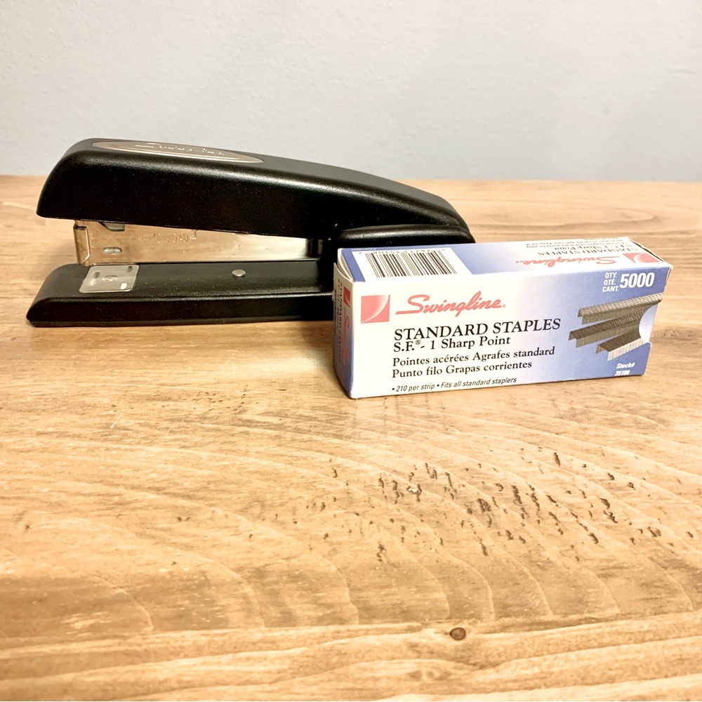 Vintage Swingline 747xx 25 Sheet Matt Black Full Strip Desk Stapler/Staples Lot